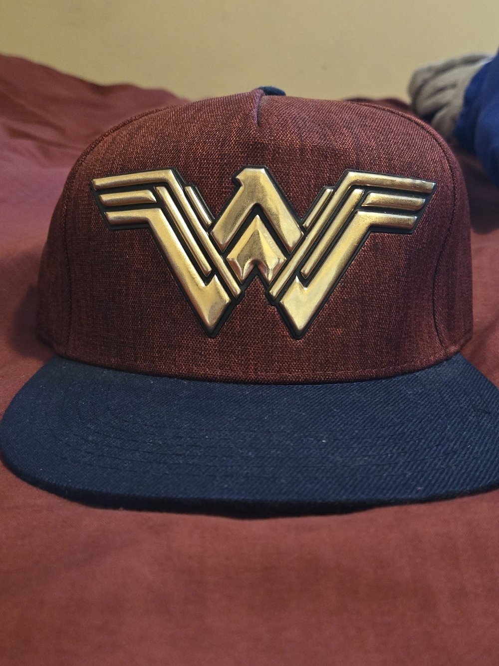 Wonder Woman Metal Emblem Snapback Hat - Maroon & Navy